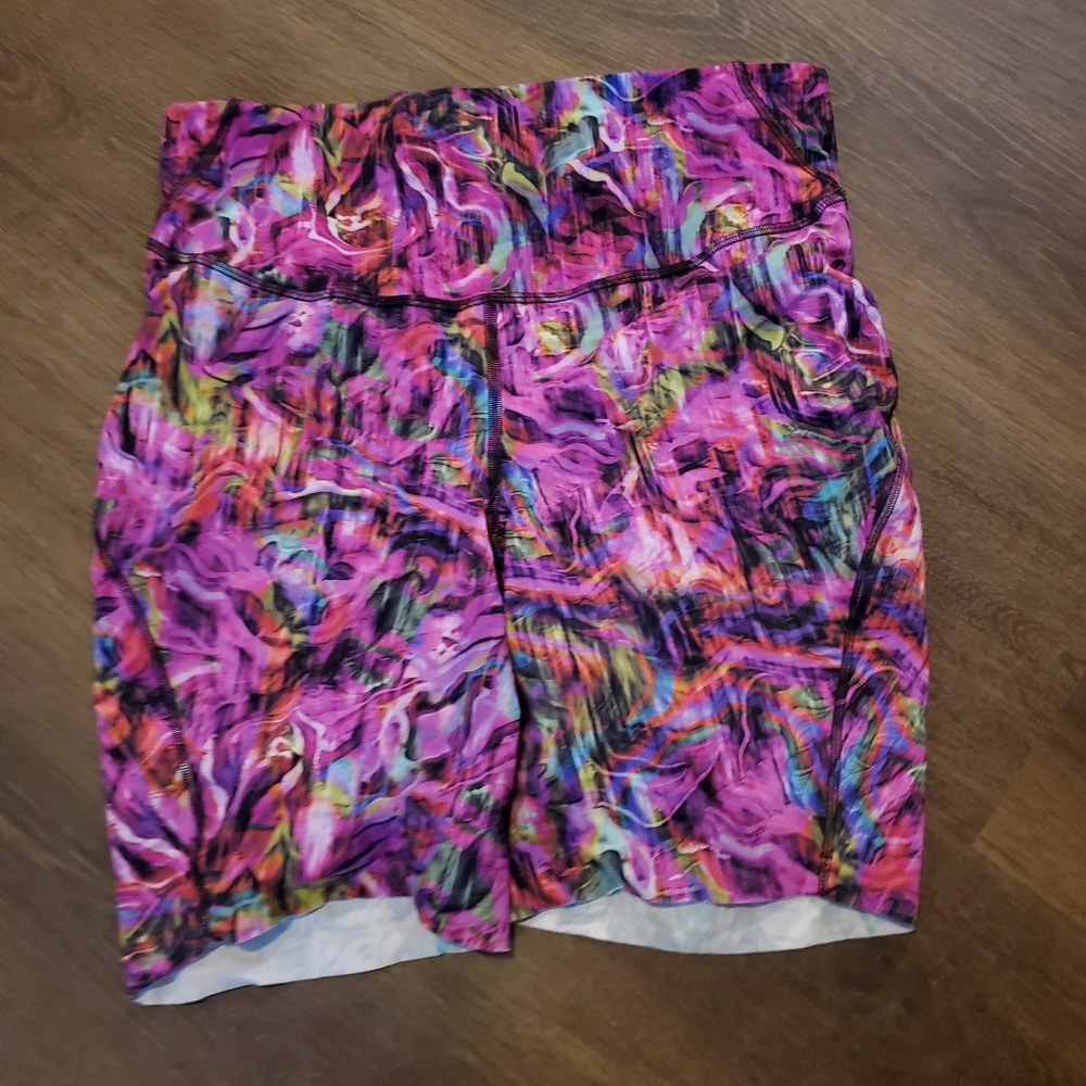 Lululemon Base Pace Shorts 10 6" Inseam